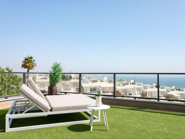 Luxury apartments in Gran Alacant with sea views and beach access